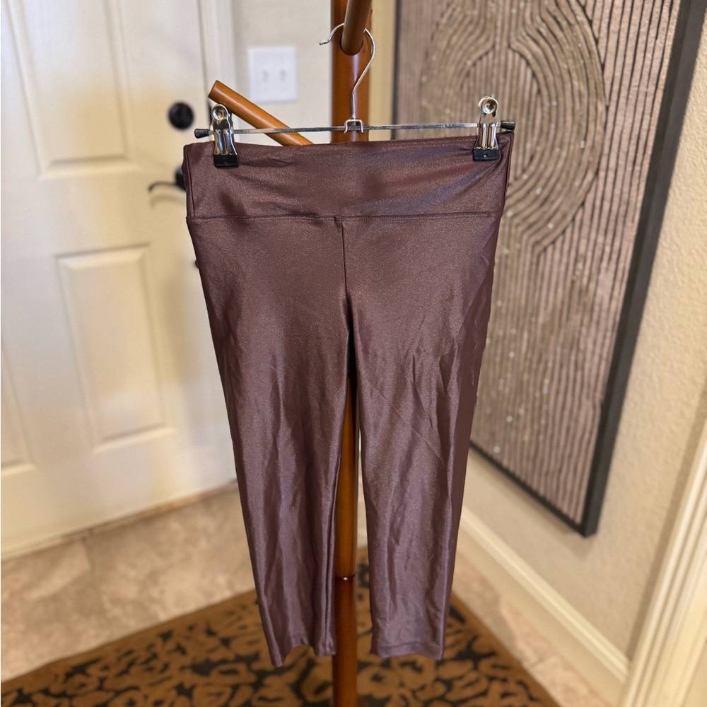 Koral Lusturous Shine High Rise Cropped Legging in a Dark Wine almost Brown